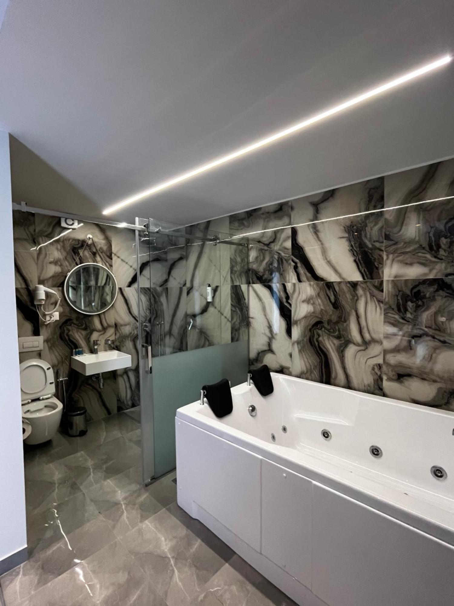 Leodori 3 Suites Shëngjin Εξωτερικό φωτογραφία